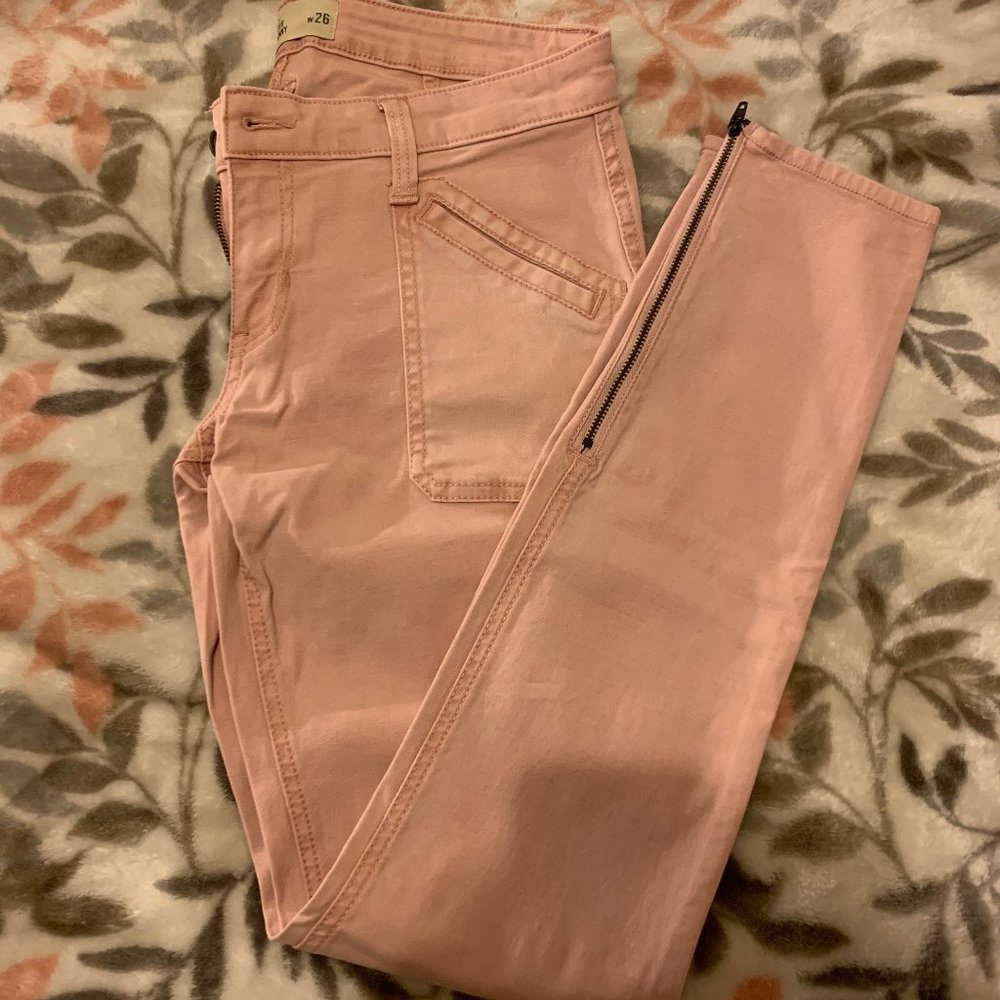 NWOT Hollister classic super skinny pink pant